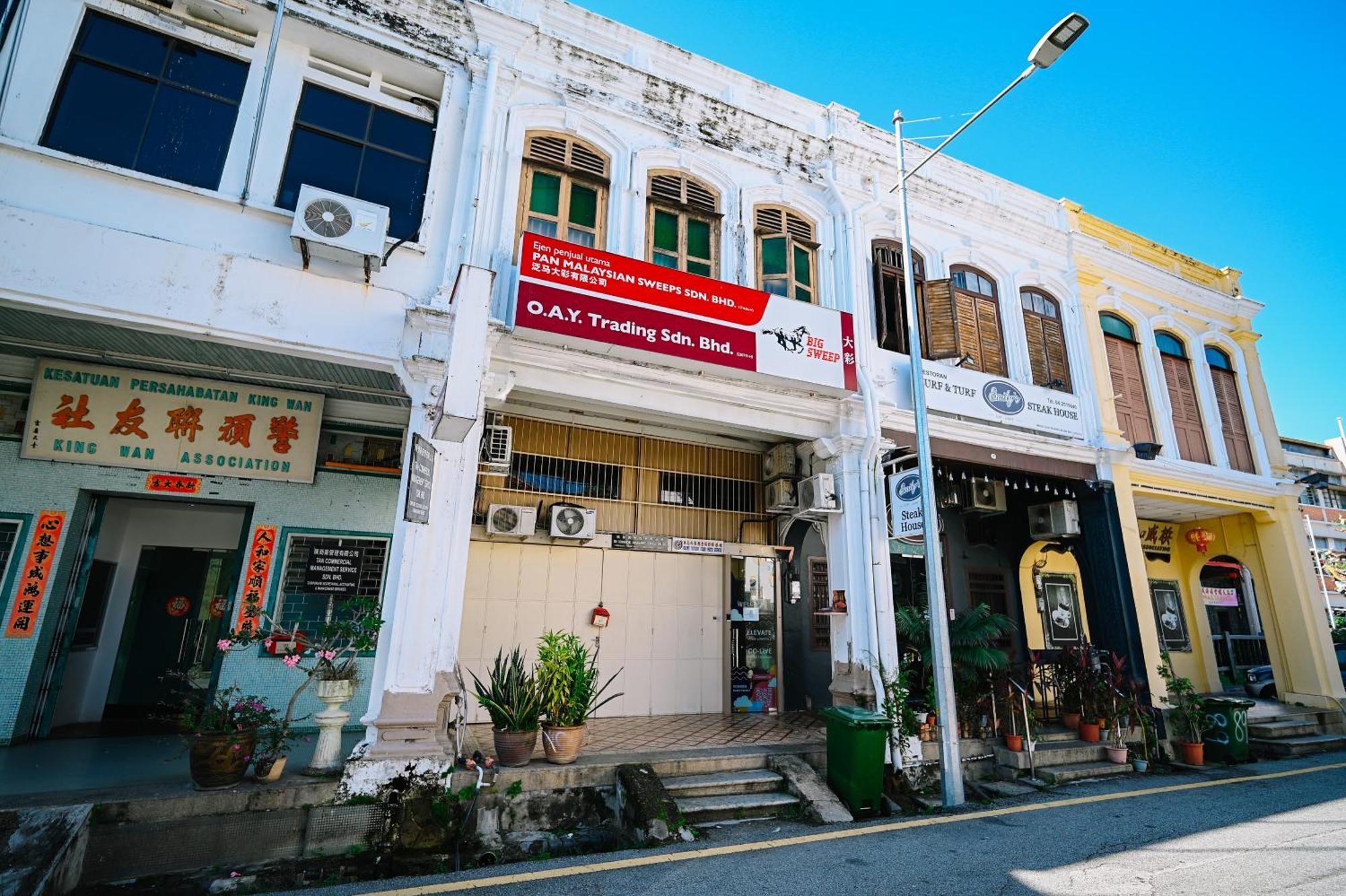 Swing & Pillows - 87 Muntri, Penang George Town Exterior photo